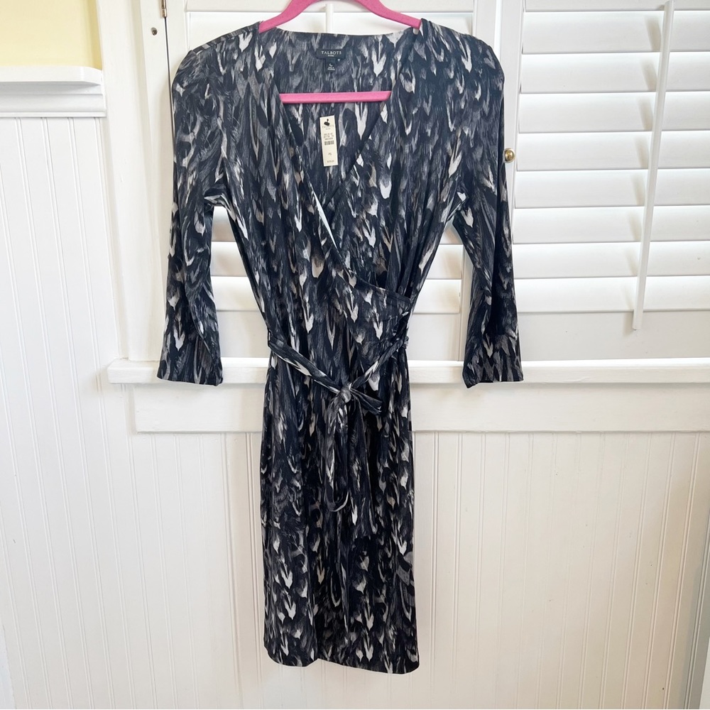 Talbots Petites NWT Multi Gray Feather Print Faux Wrap Dress Size Small Petite